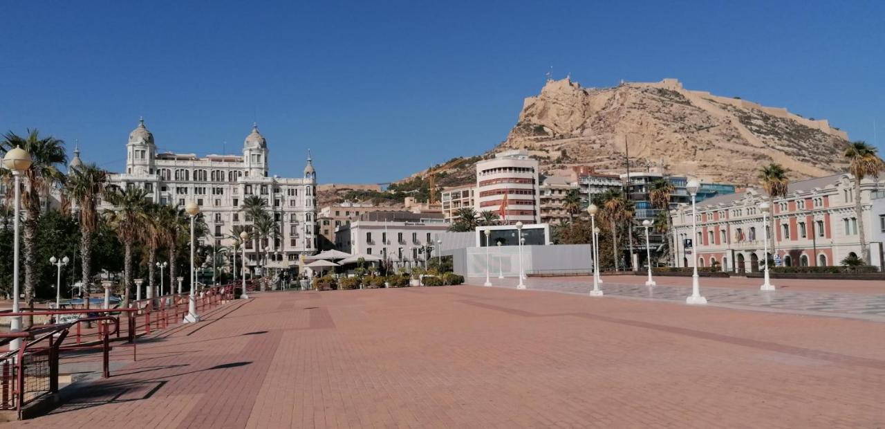 Piso Casco Historico Alicante Eksteriør billede